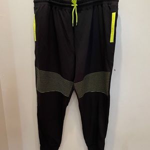 Zumba Fitness NWOT Mens Sweatpants in Black size XL